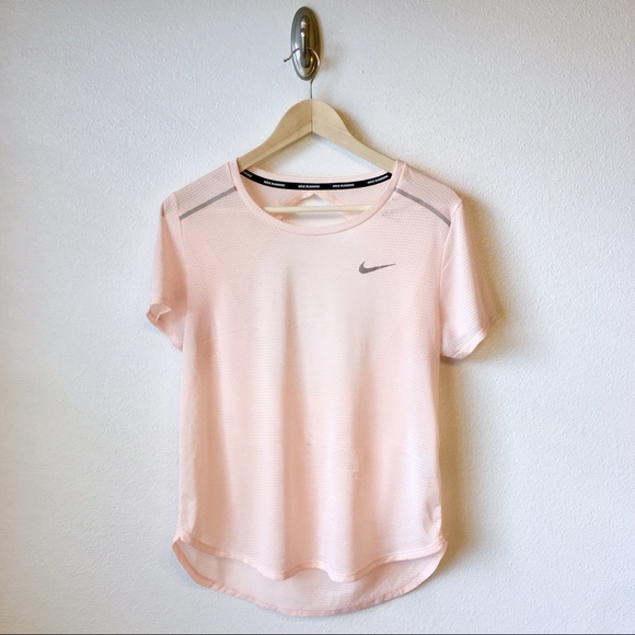 blush pink nike shirt